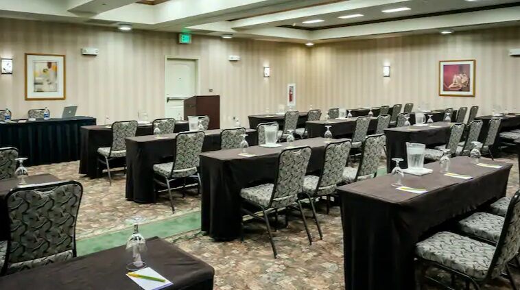 Hilton Garden Inn Seattle/Иссакуа Экстерьер фото